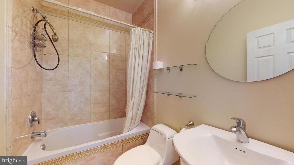 615 16th Street Ne - Photo 23