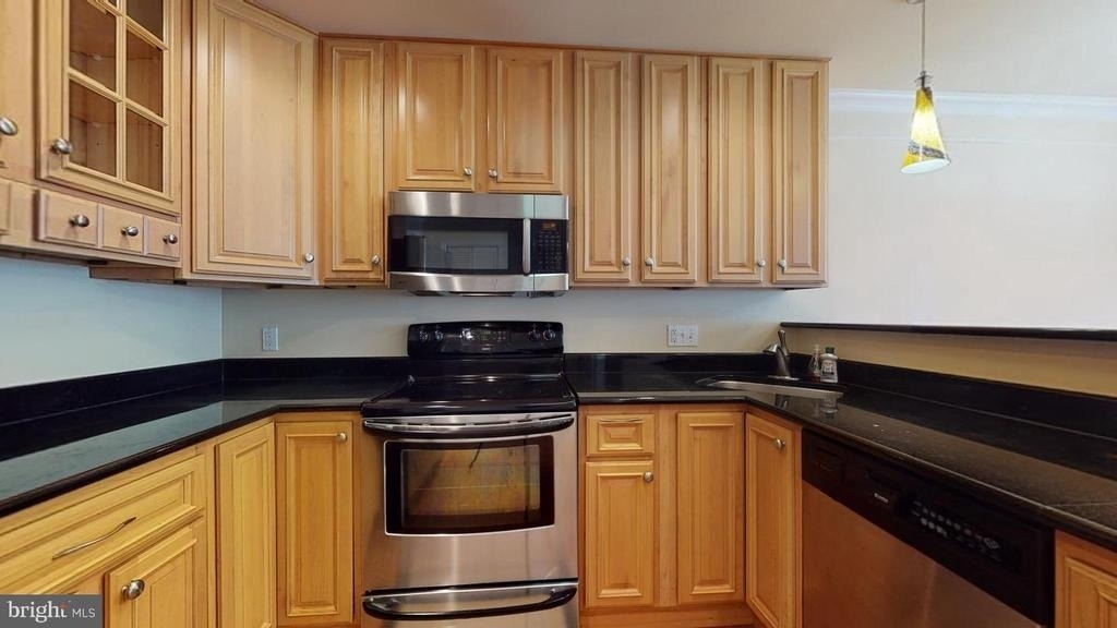 615 16th Street Ne - Photo 9