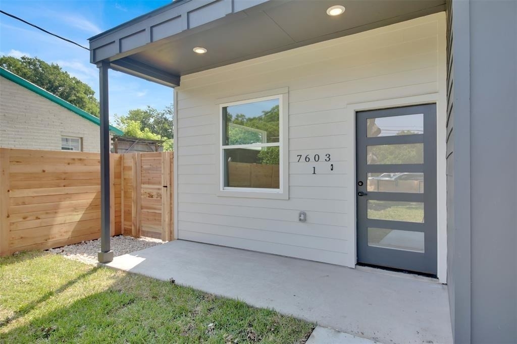 7603 Carver Ave - Photo 19