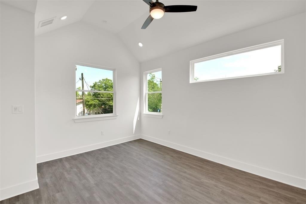 7603 Carver Ave - Photo 12
