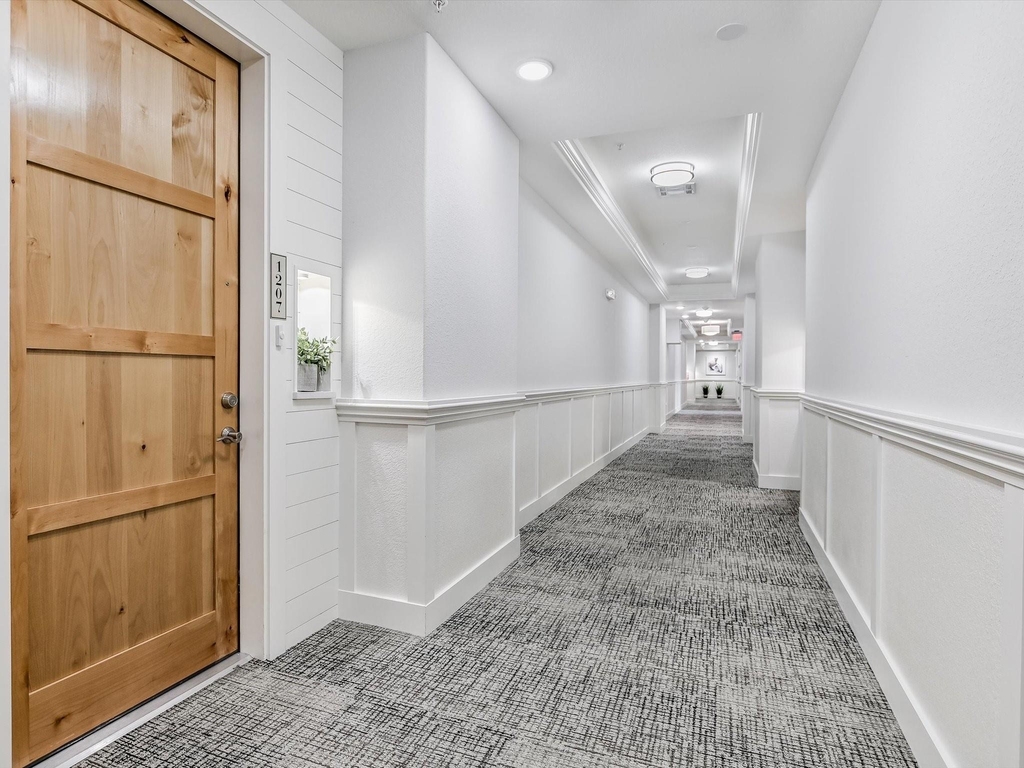 102 Bella Toscana Ave - Photo 1