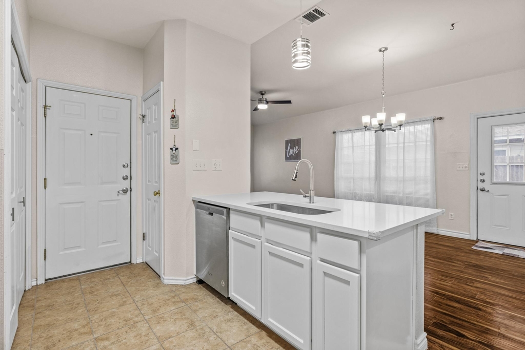 8703 Weiser Dr - Photo 22