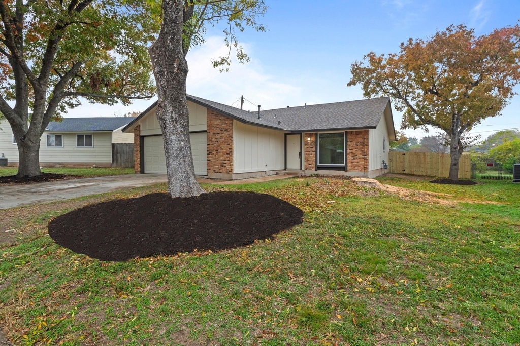 902 Warrington Dr - Photo 21