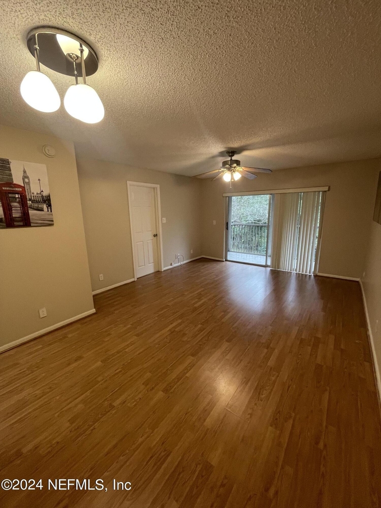8820 Royal Palm Boulevard - Photo 6