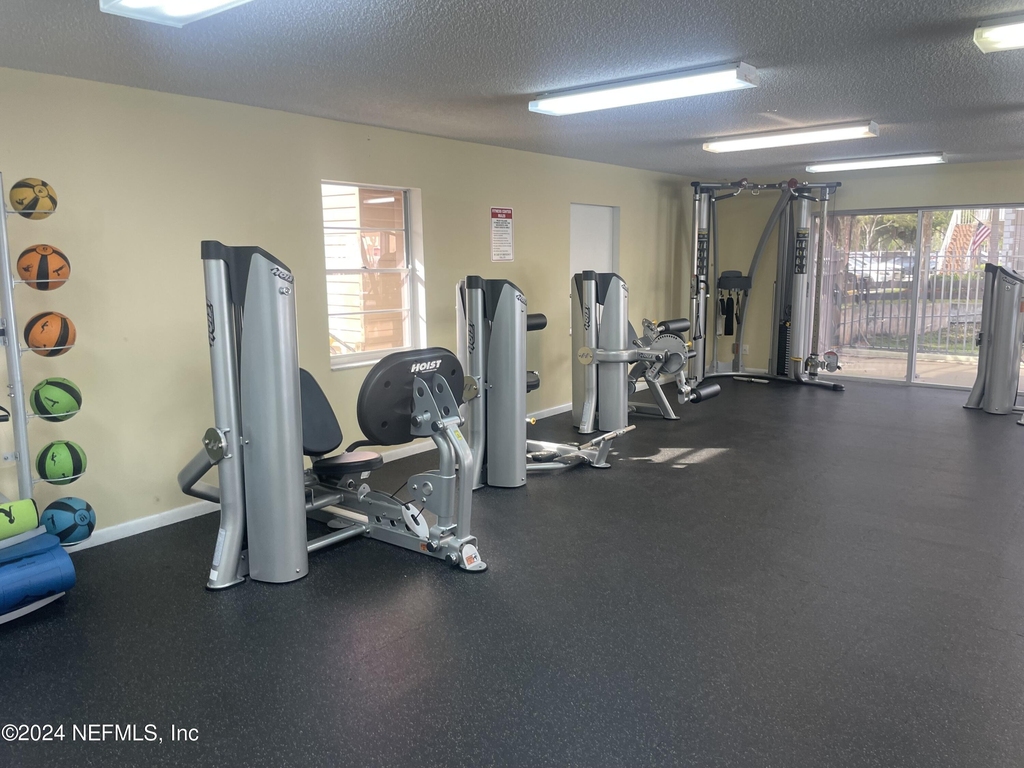 8820 Royal Palm Boulevard - Photo 19