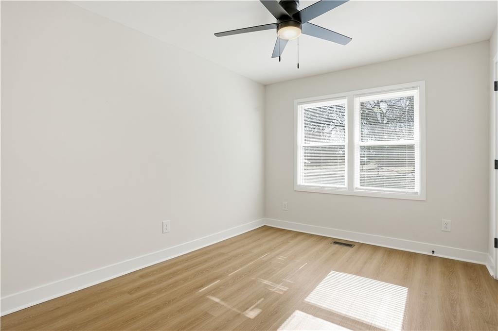 127 Perry Street - Photo 16