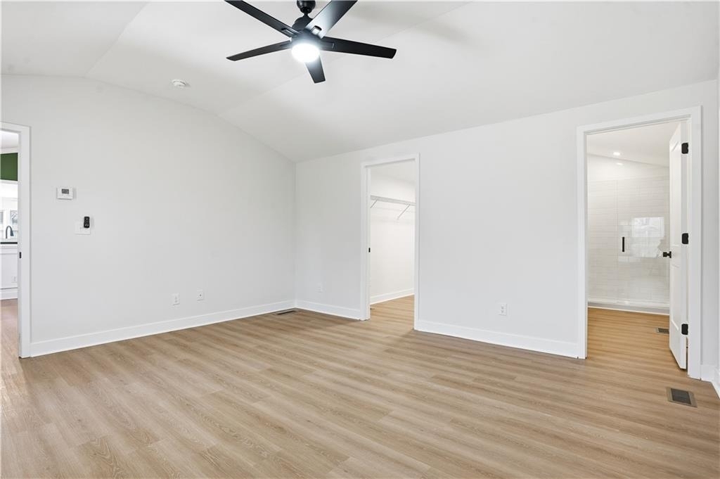 127 Perry Street - Photo 11