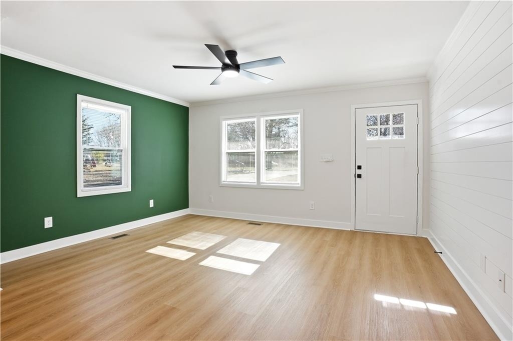 127 Perry Street - Photo 5