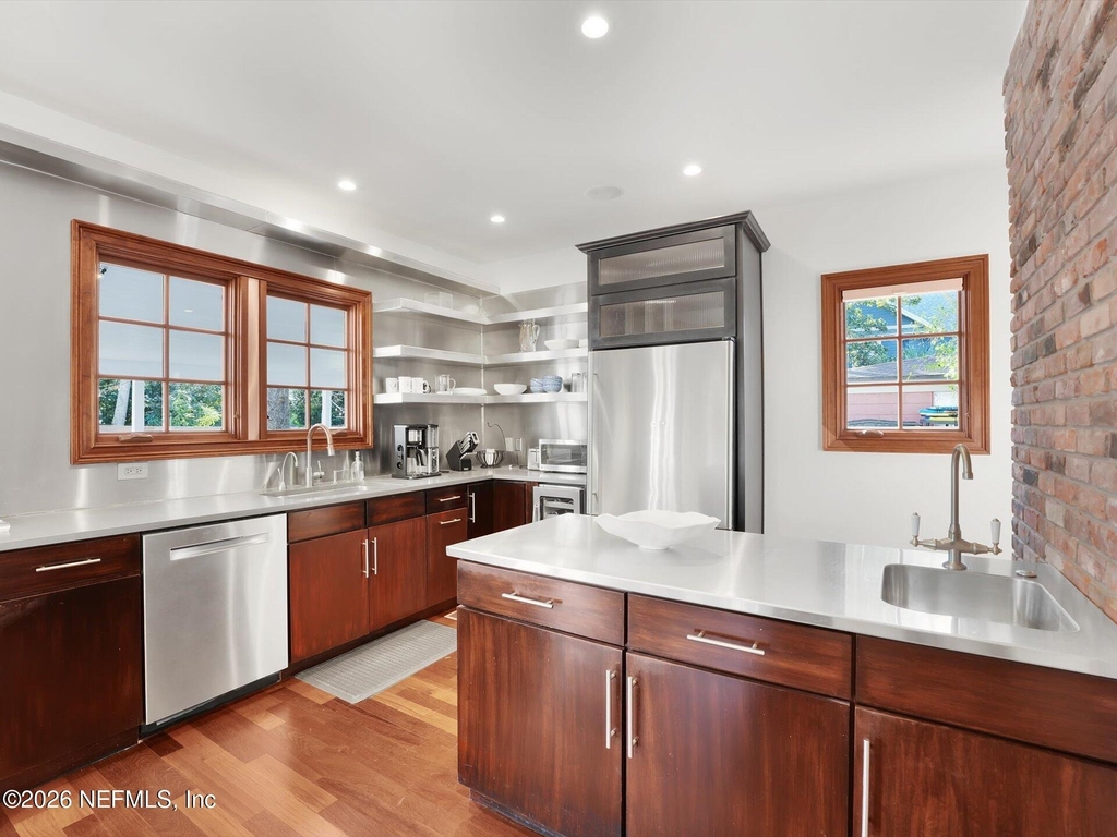 322 6th Street - Photo 16