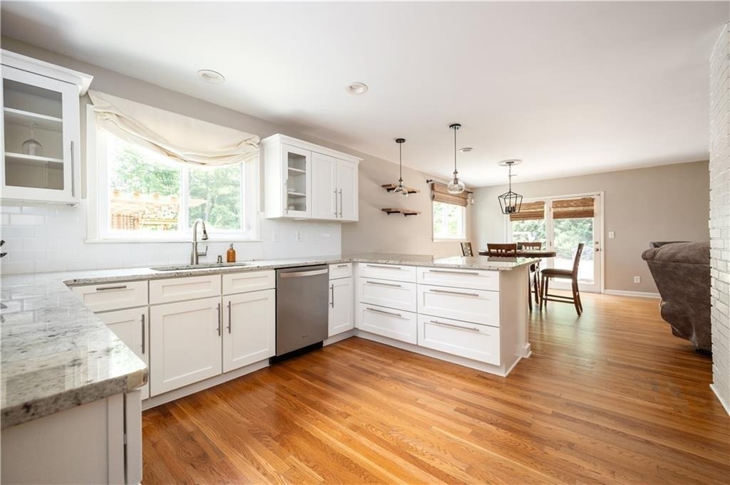 3850 Beya Way - Photo 4