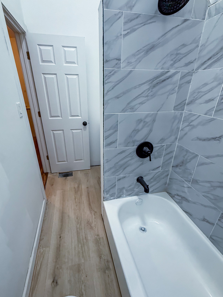 8714 S Commercial Avenue - Photo 9