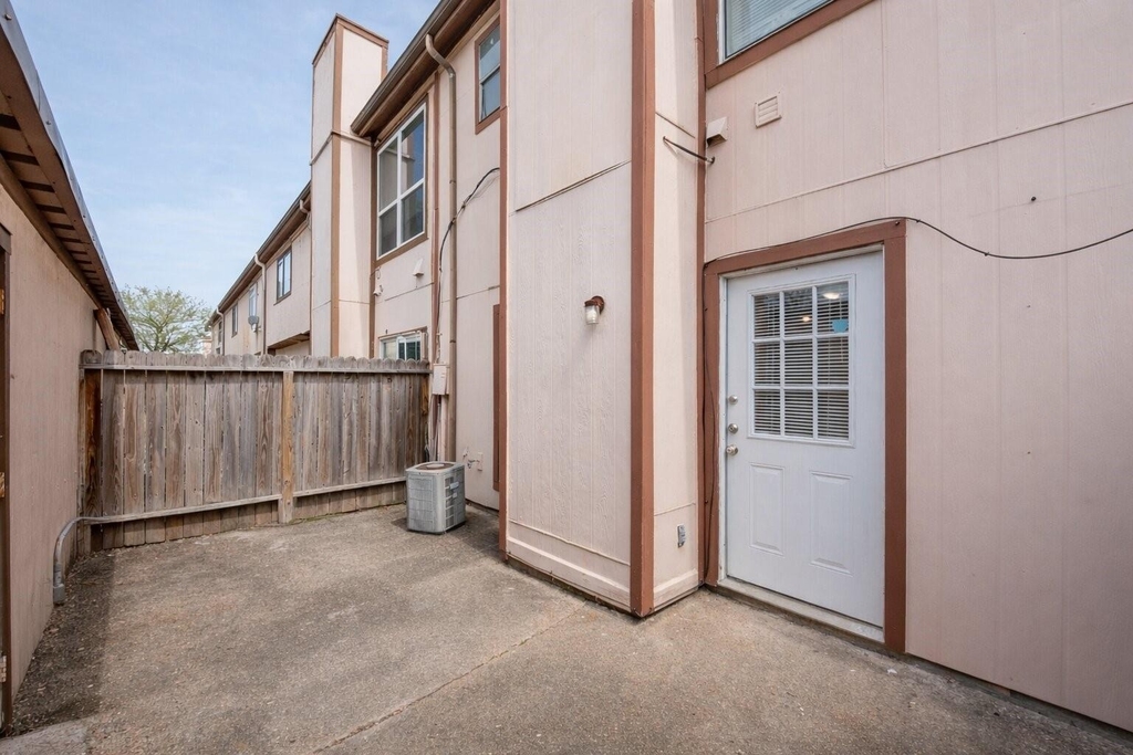 12400 Brookglade Circle - Photo 31
