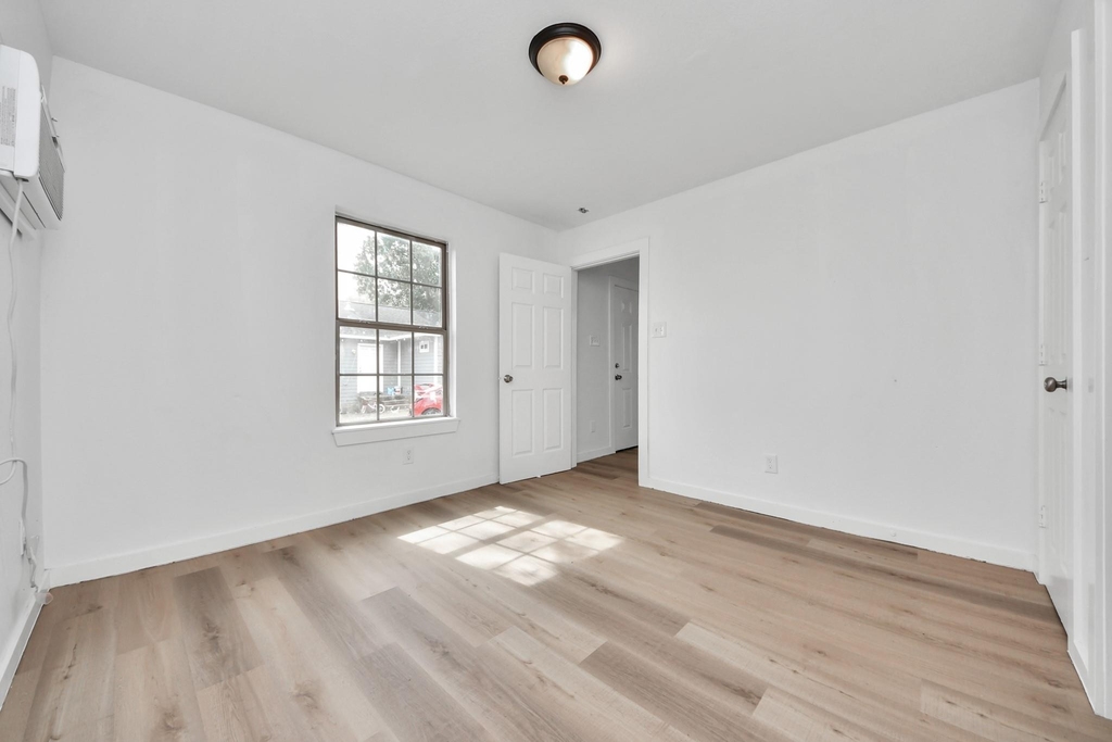 209 Owens St A Street - Photo 2