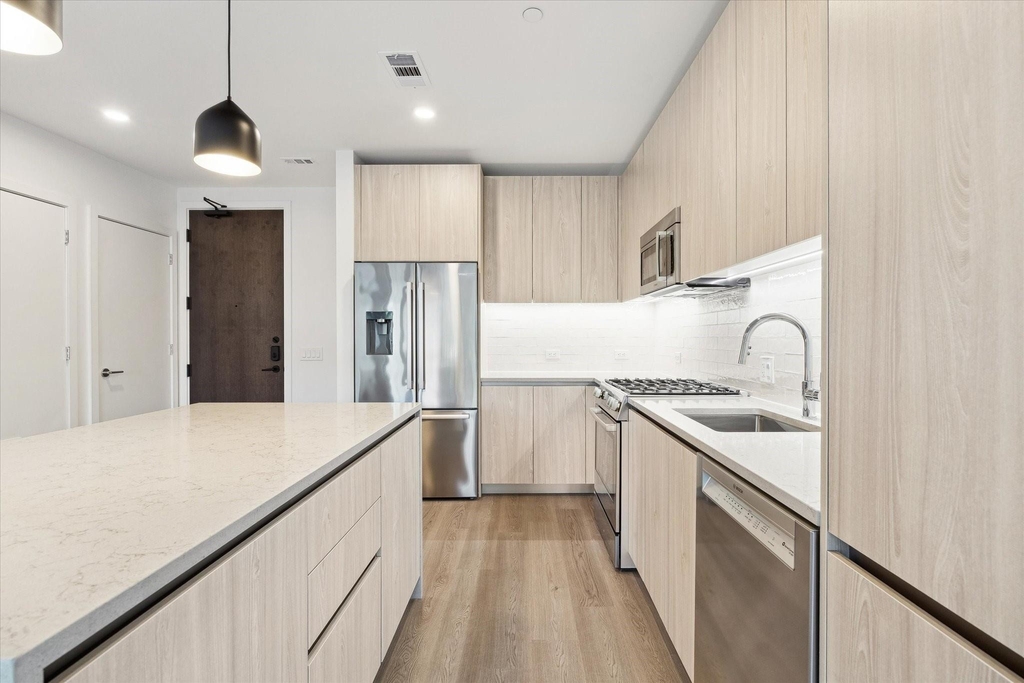 1 Riva Row - Photo 1