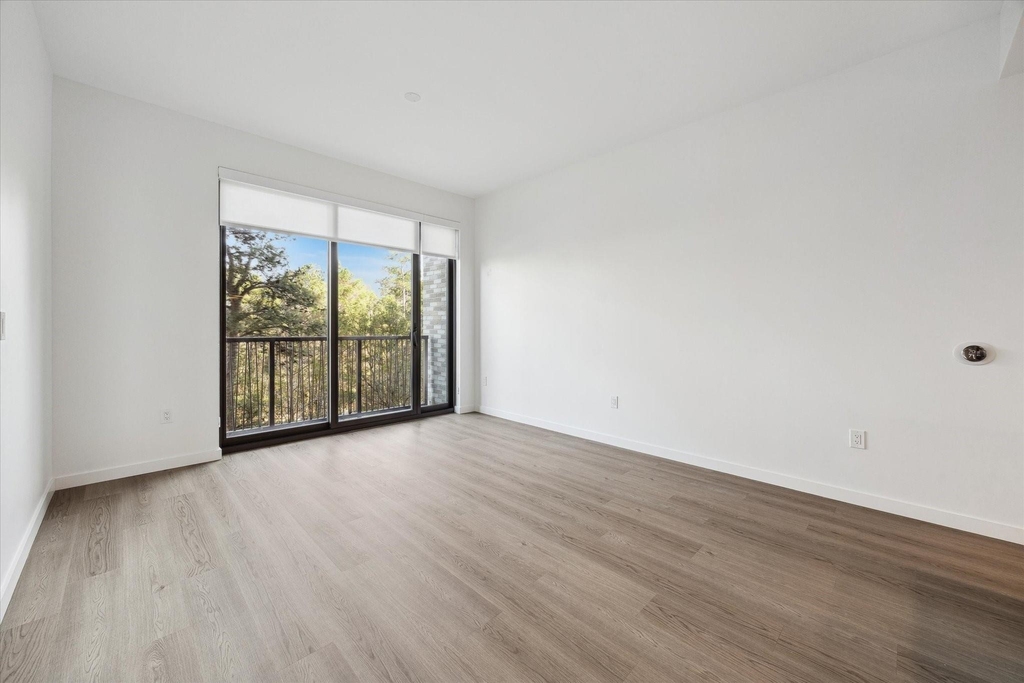 1 Riva Row - Photo 4