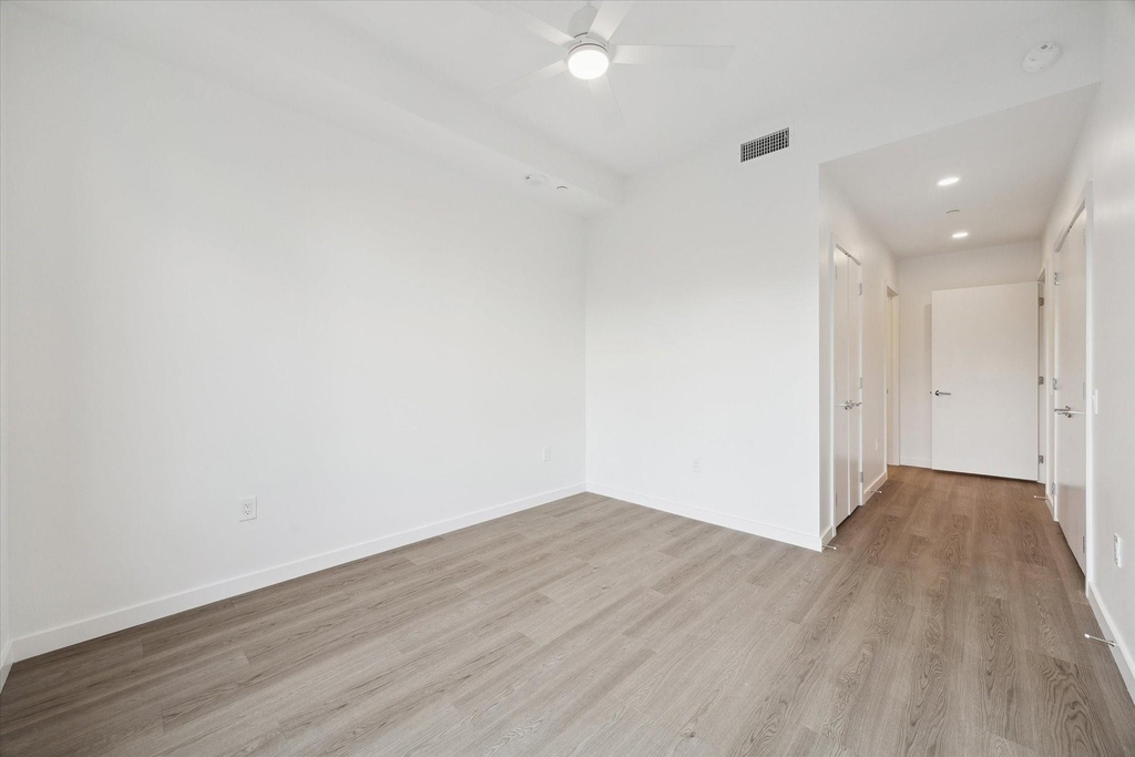 1 Riva Row - Photo 6