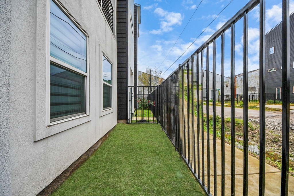 531 Schweikhardt Street - Photo 15