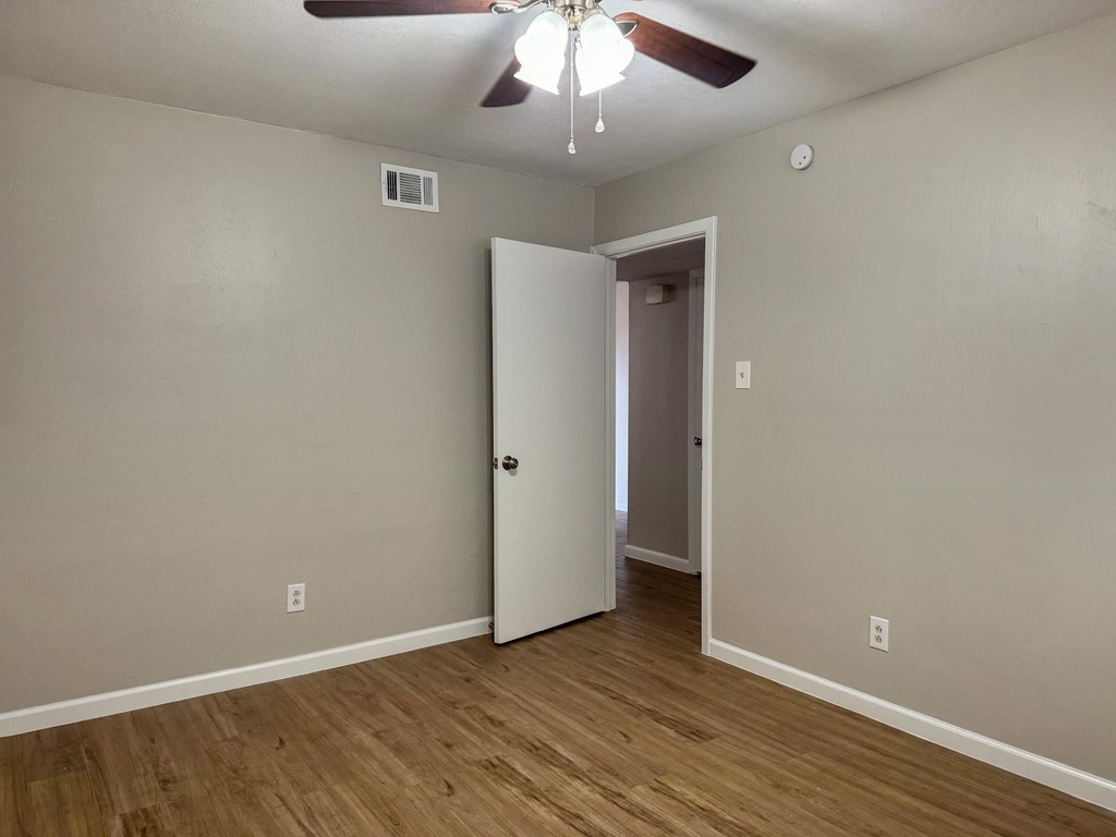 2101 6th Avenue N - Photo 7
