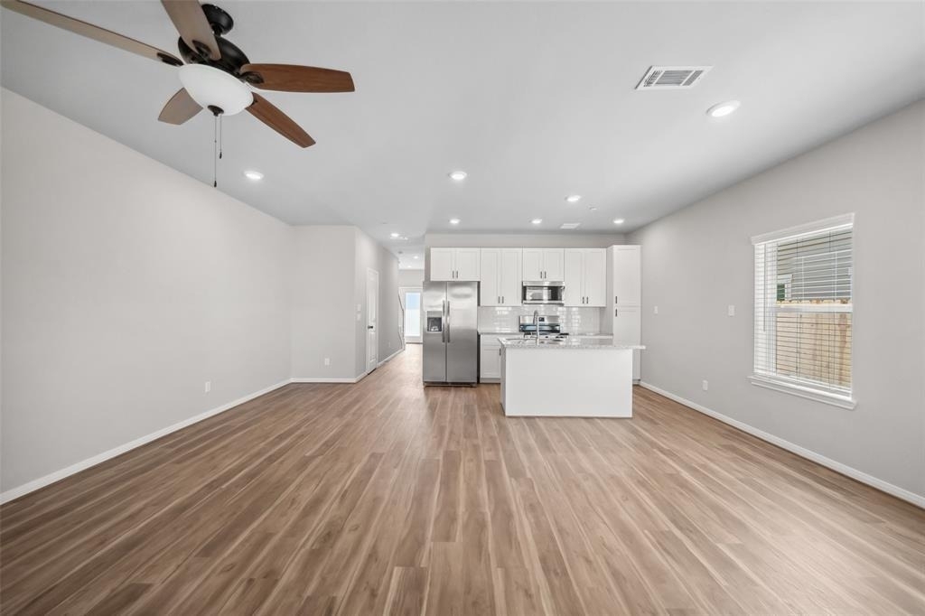 214 W Lewis Street - Photo 6