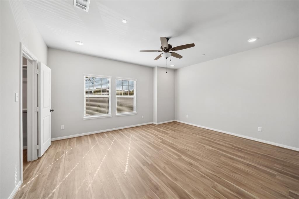 214 W Lewis Street - Photo 19