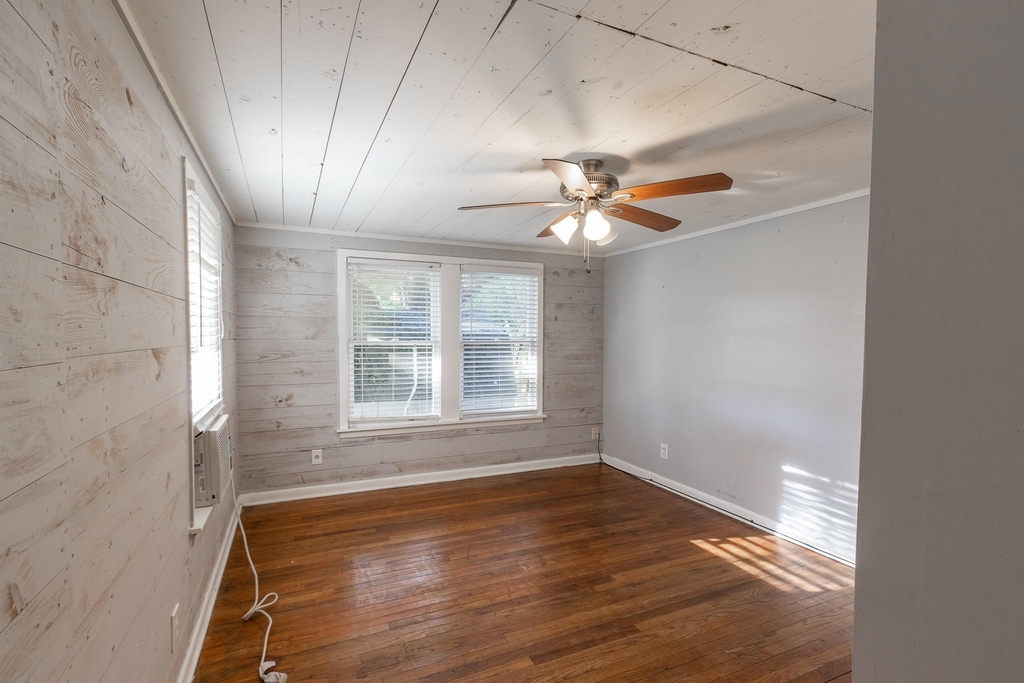104 S Beauregard Street - Photo 3