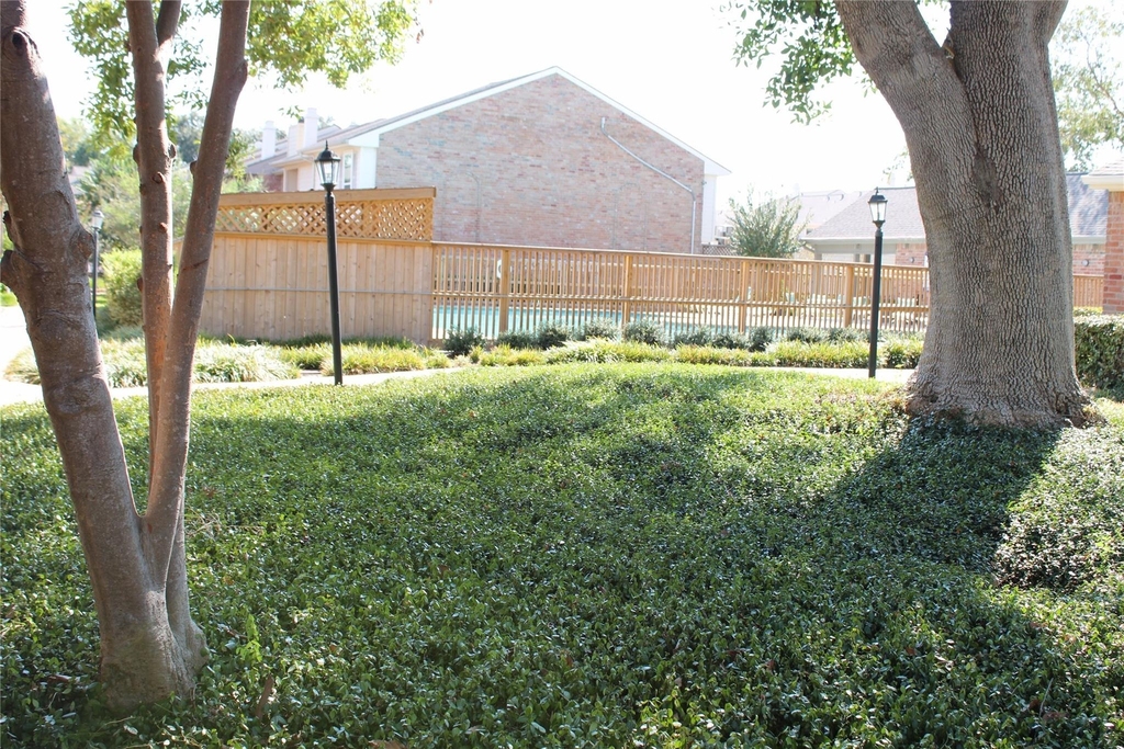 5976 Woodway Place Court - Photo 27