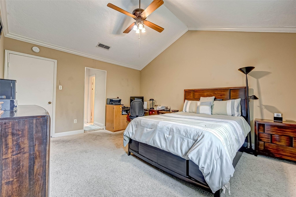 5976 Woodway Place Court - Photo 14
