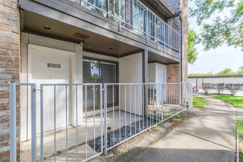 6633 W Airport Boulevard - Photo 1