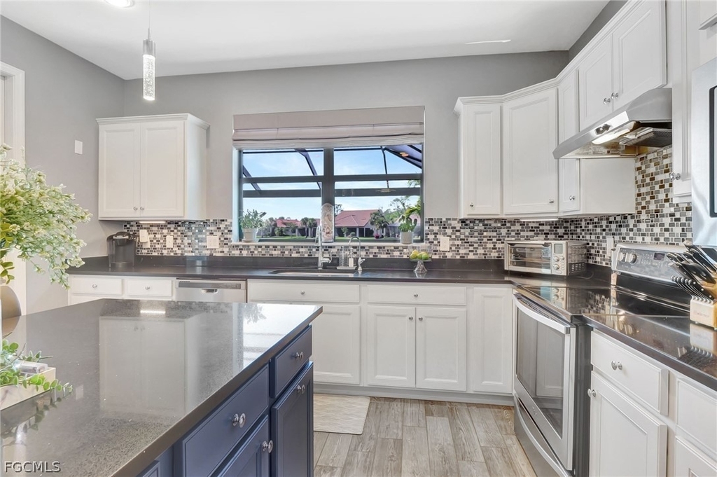10908 Clarendon Street - Photo 12