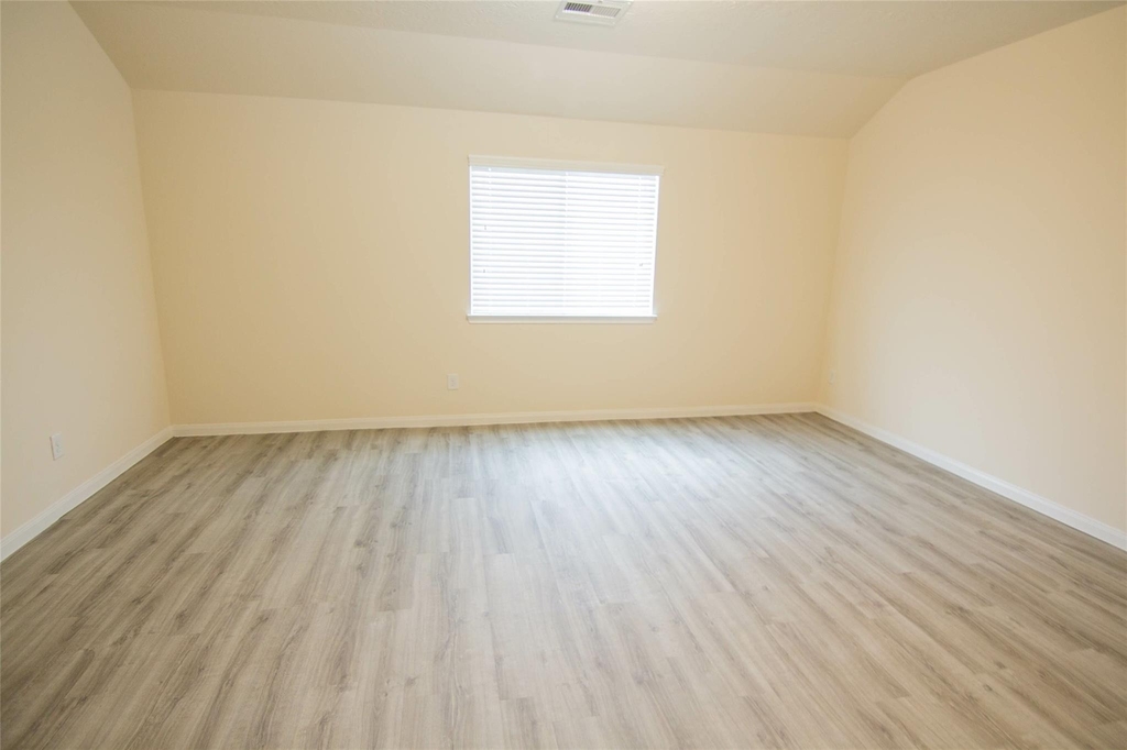 6239 Brenwood Circle - Photo 7