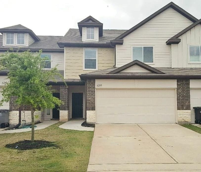 6239 Brenwood Circle - Photo 0