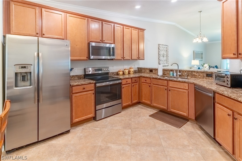 9521 Avellino Way - Photo 6