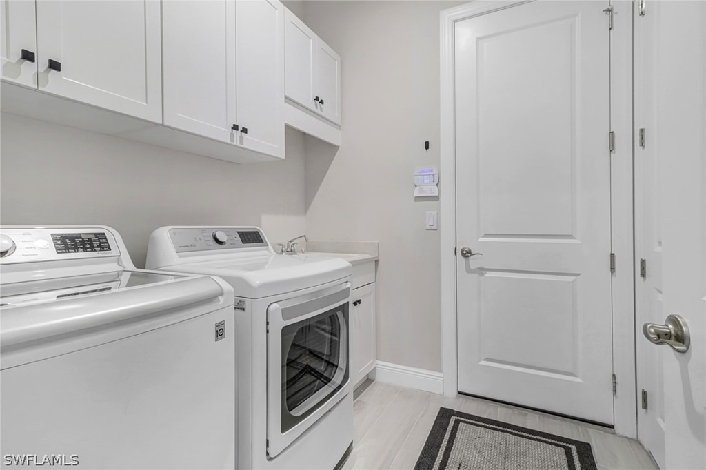 9032 Saint Lucia Drive - Photo 15