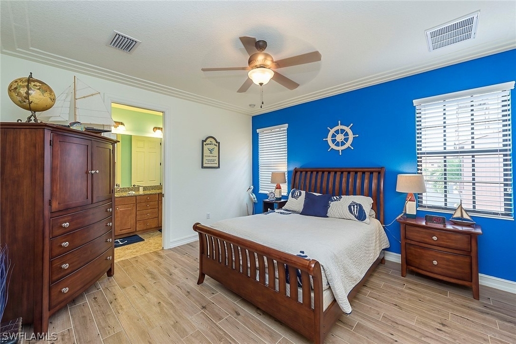 9102 Capistrano Street S - Photo 7