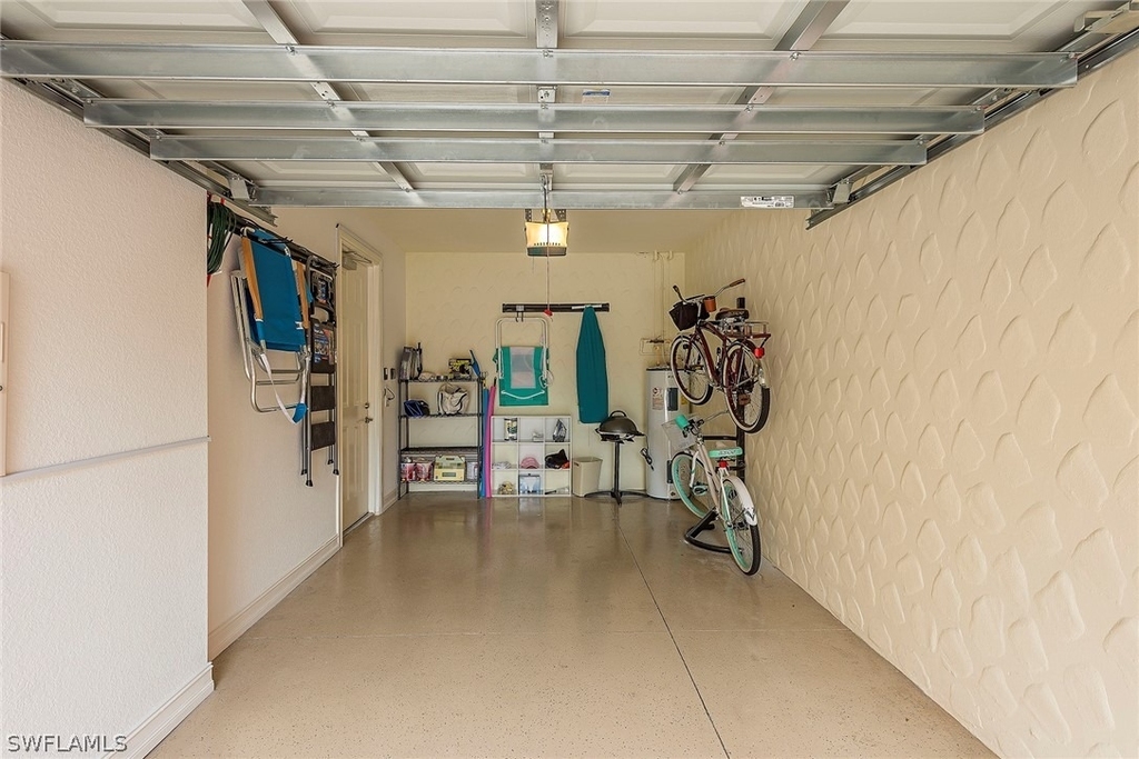 9102 Capistrano Street S - Photo 11