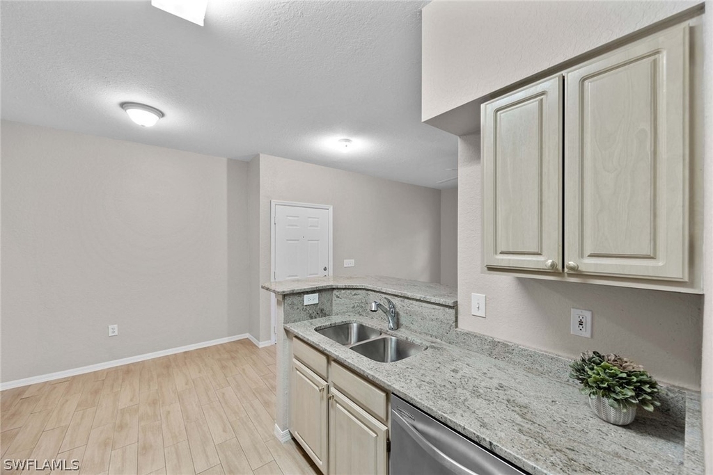 23500 Walden Center Drive - Photo 14