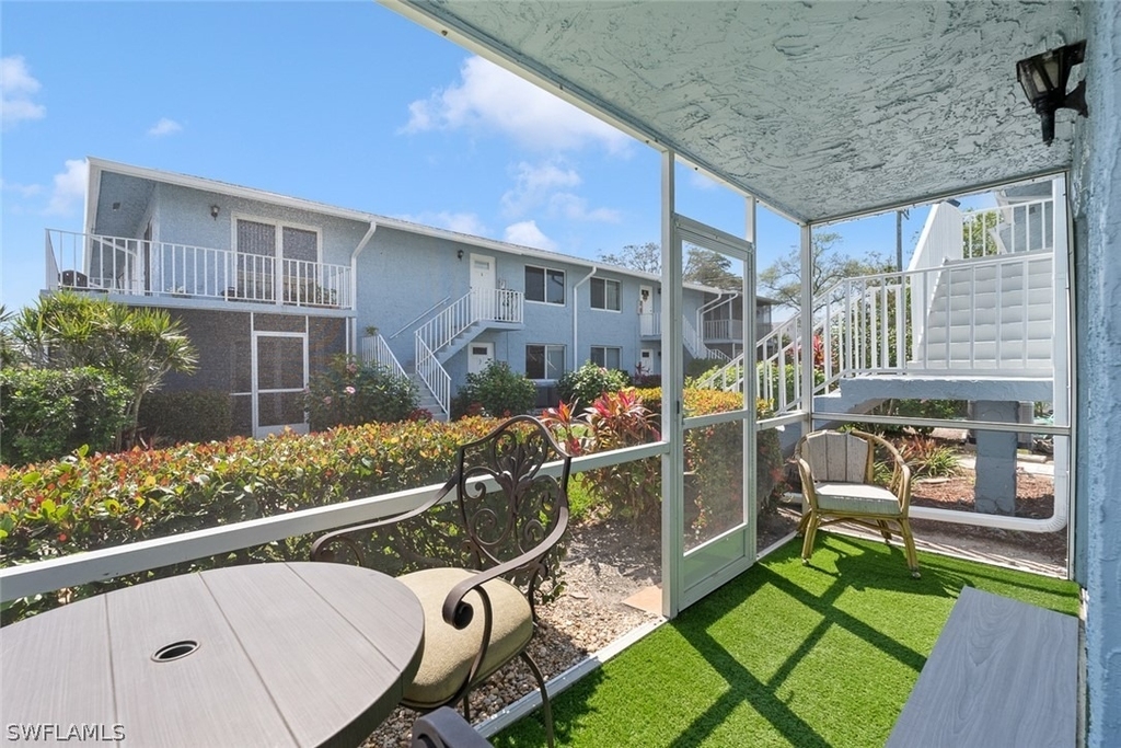 240 Palm Drive - Photo 13