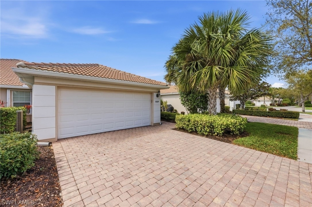 8664 Genova Court - Photo 0
