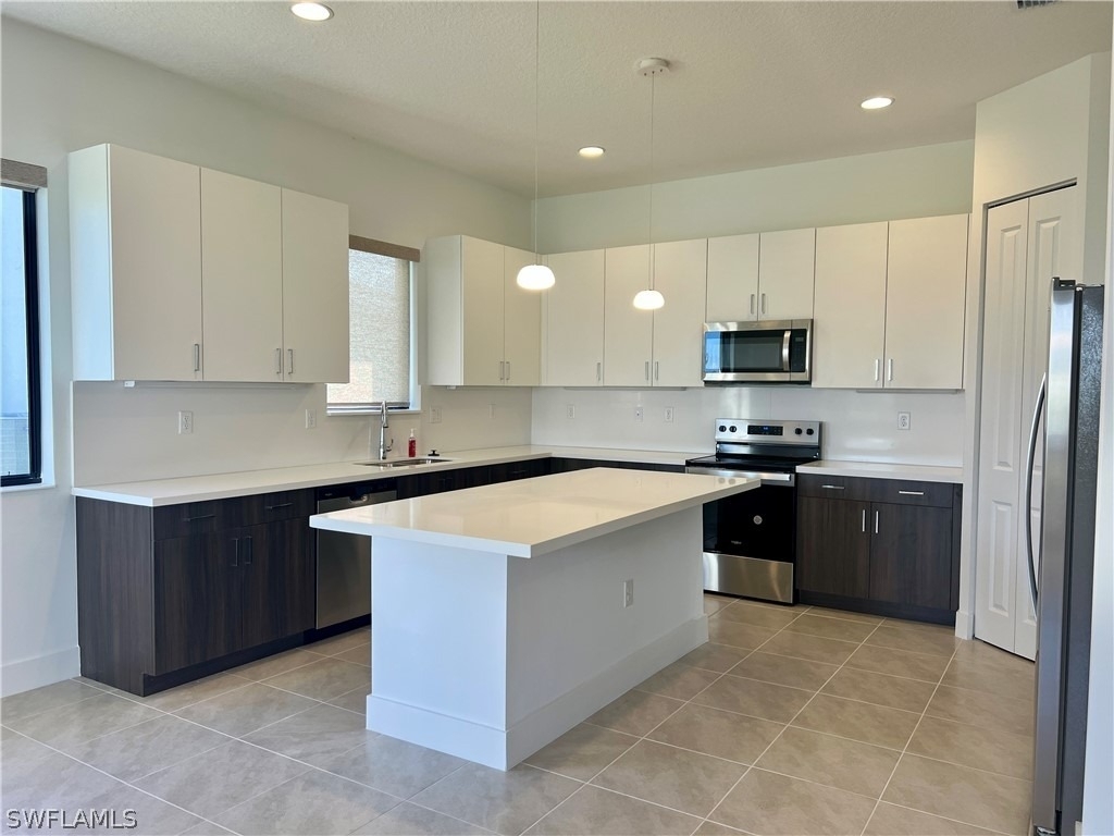 5114 Penella Avenue - Photo 4