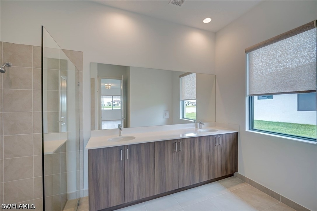 5114 Penella Avenue - Photo 29