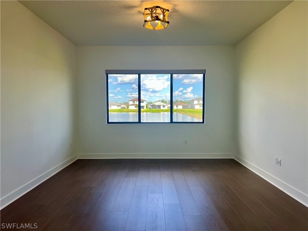 5114 Penella Avenue - Photo 9