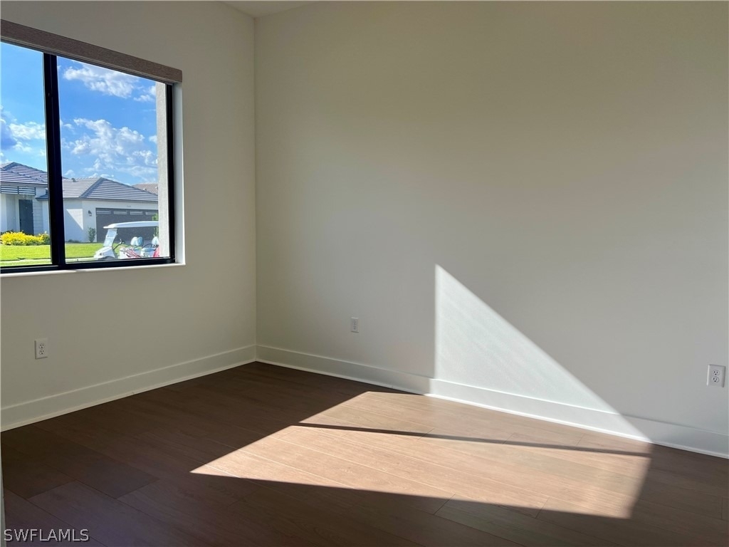 5114 Penella Avenue - Photo 13