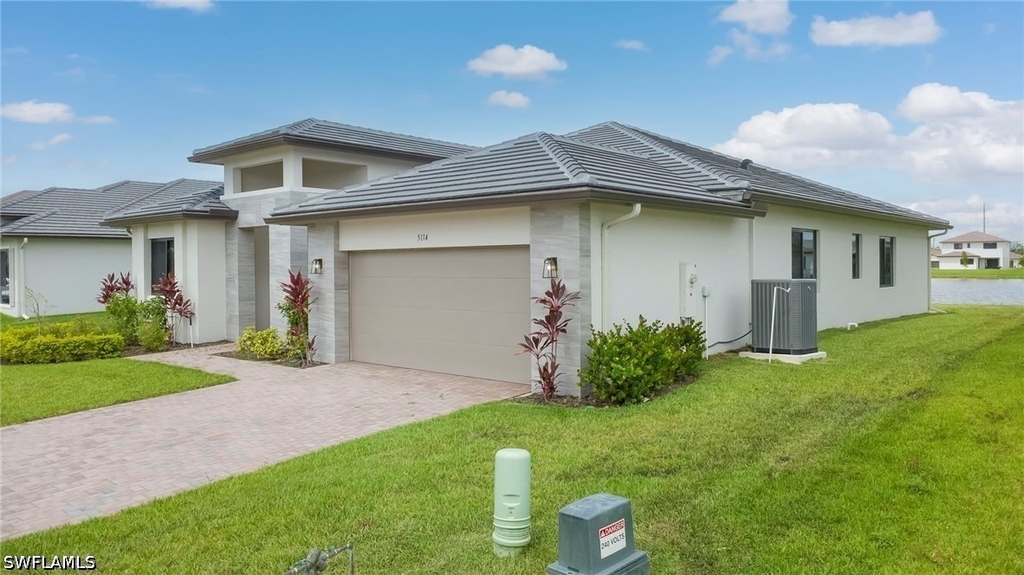 5114 Penella Avenue - Photo 43