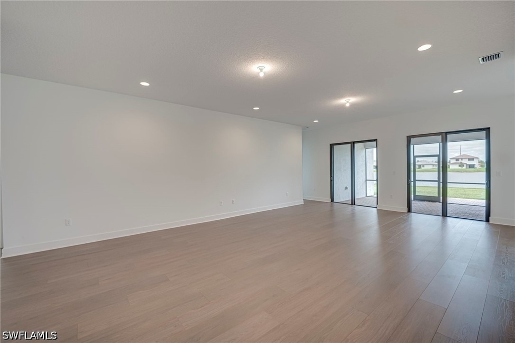 5114 Penella Avenue - Photo 26