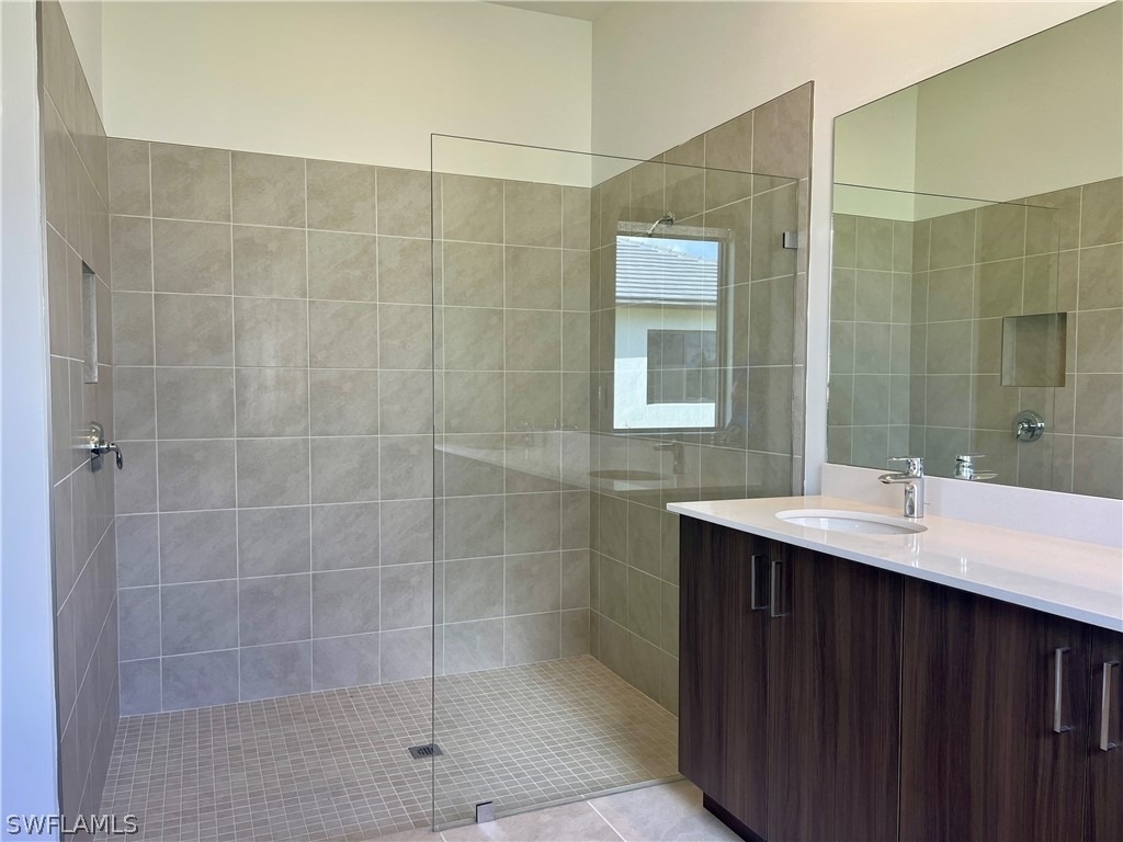5114 Penella Avenue - Photo 11