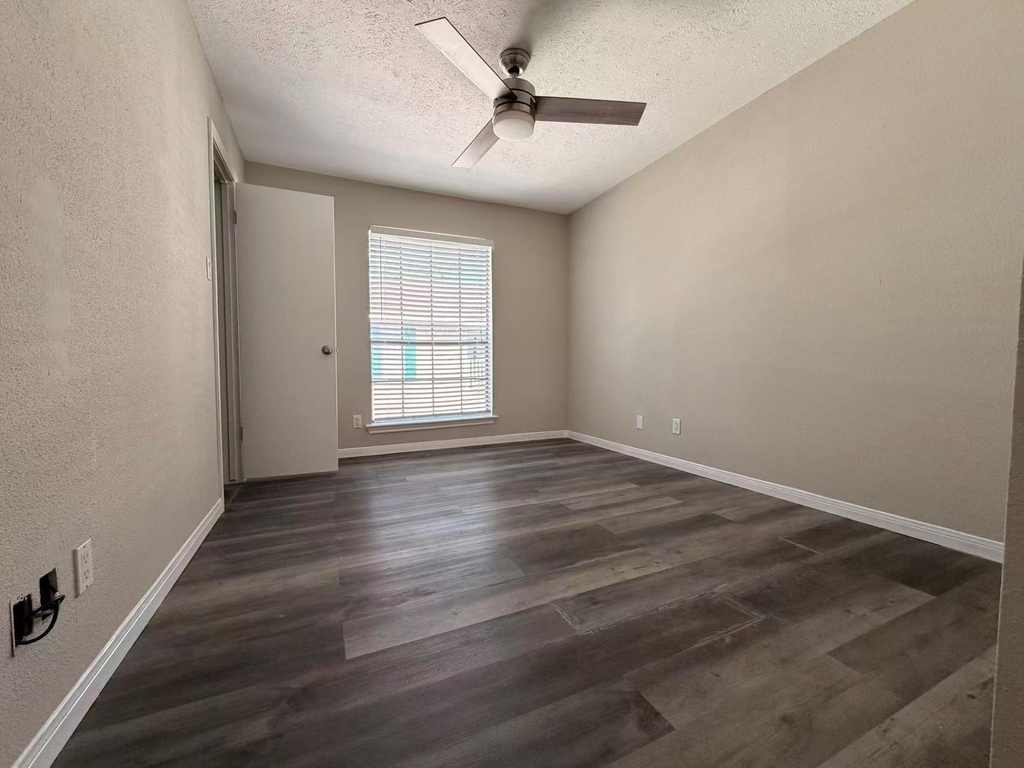 2220 Bering Drive - Photo 10