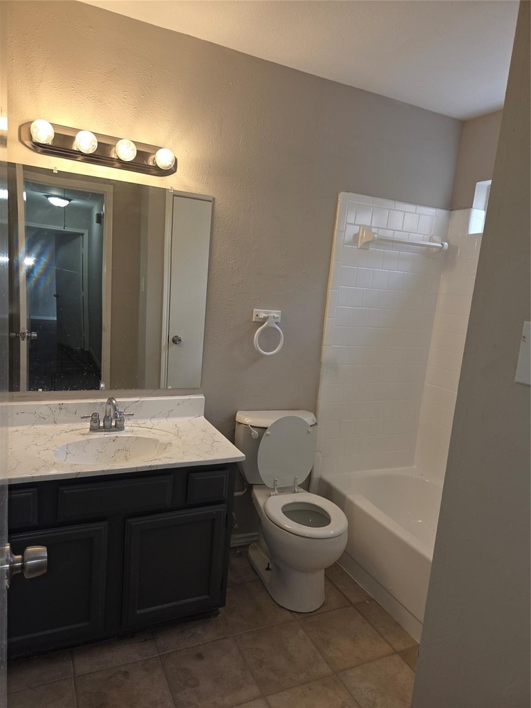 6303 Gladewell Drive - Photo 11