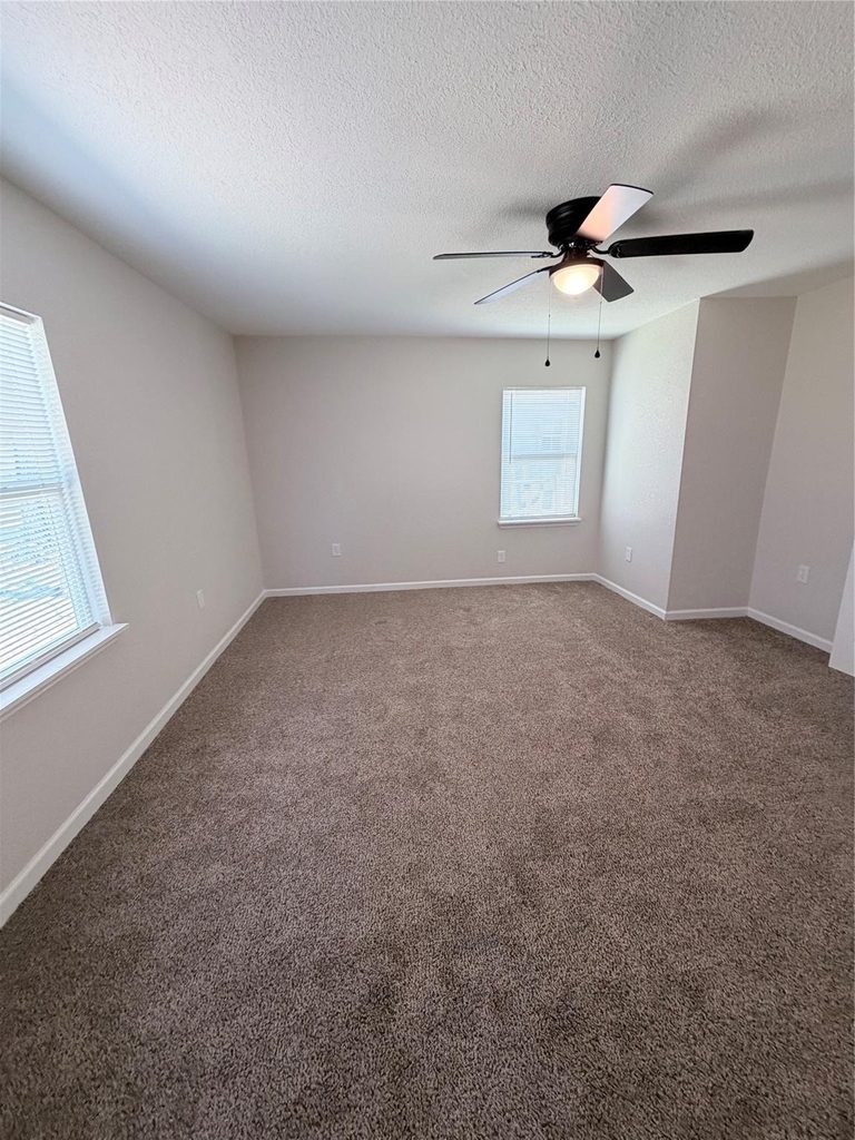 2915 Creston Drive - Photo 17
