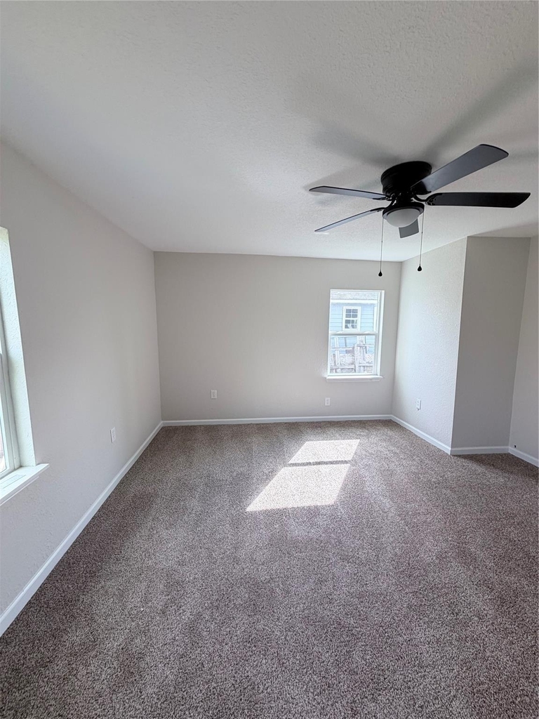 2915 Creston Drive - Photo 7