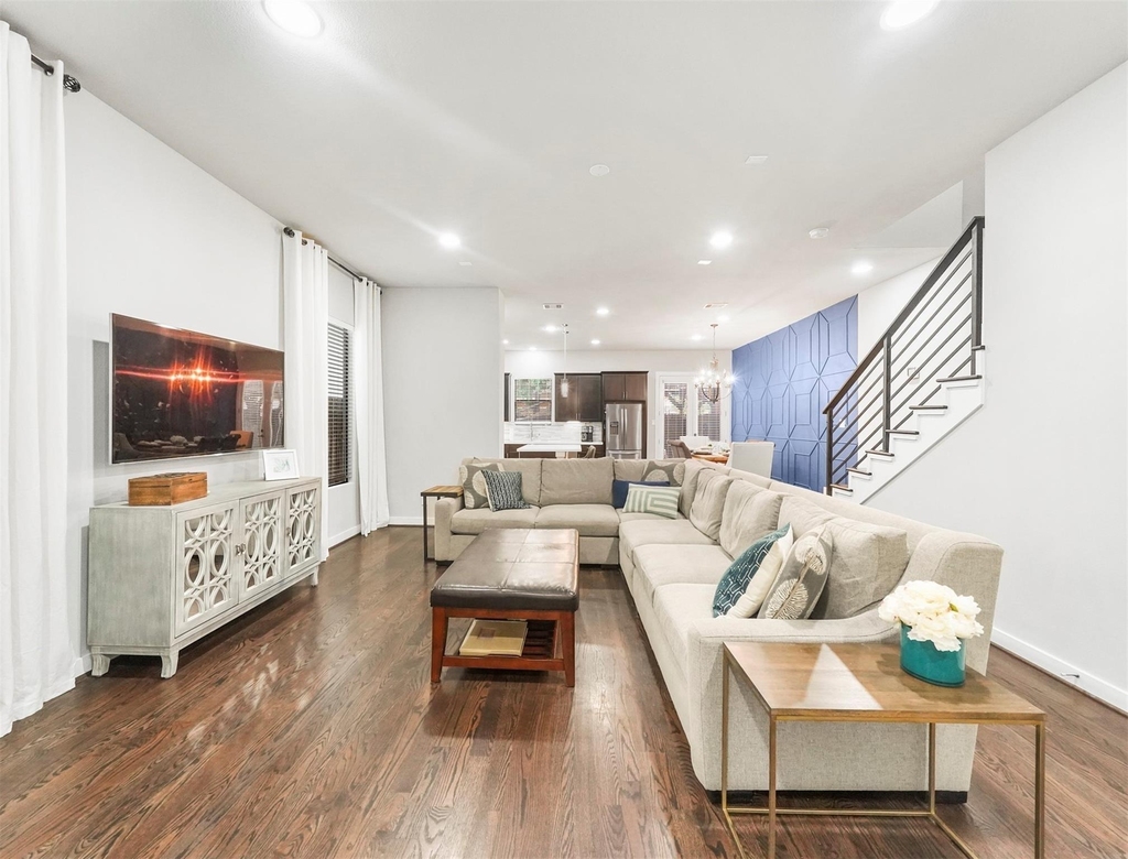 1309 Laird Street - Photo 1